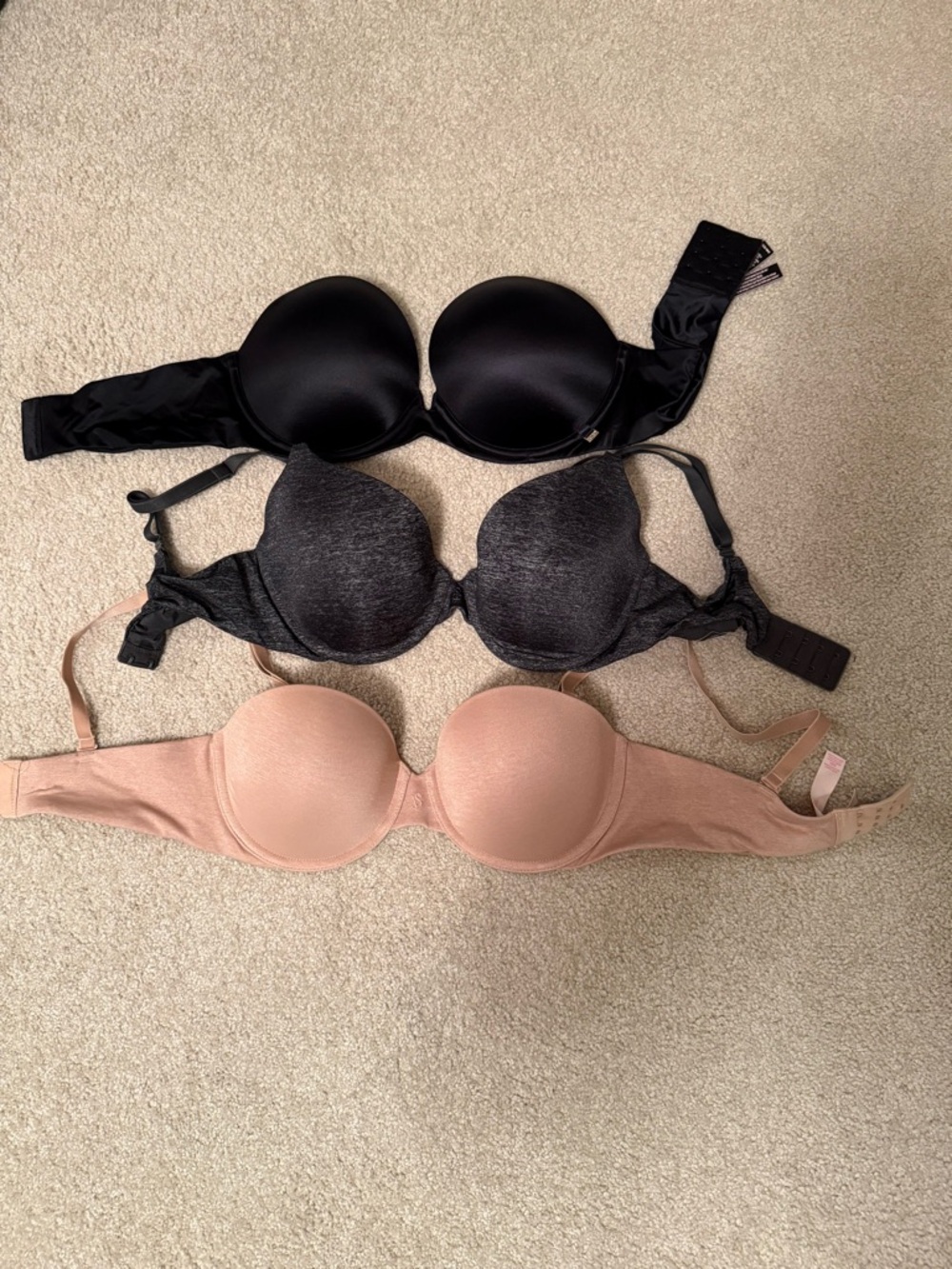 Victoria’s Secret 34D bra bundle